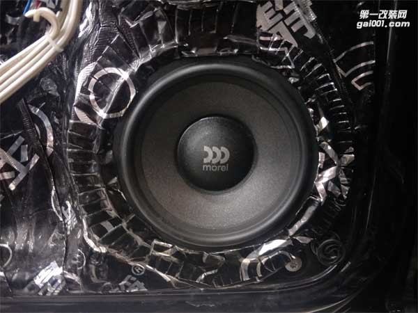 西寧大眾邁騰汽車音響改裝 精藝精以色列摩雷汽車音響改裝案例