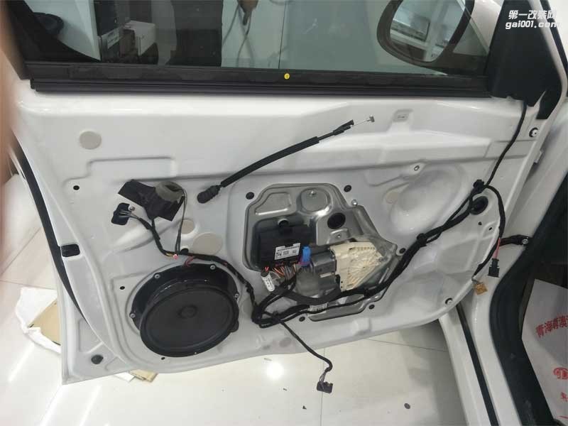 西寧斯柯達(dá)野帝汽車音響改裝 精藝精意大利史泰格汽車音響改裝案例