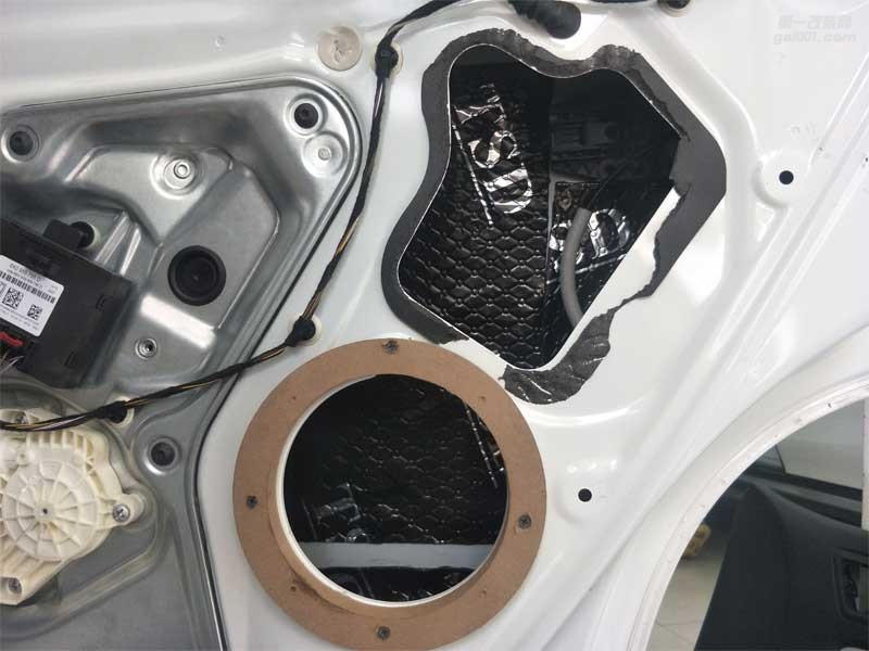 西寧斯柯達(dá)野帝汽車音響改裝 精藝精意大利史泰格汽車音響改裝案例