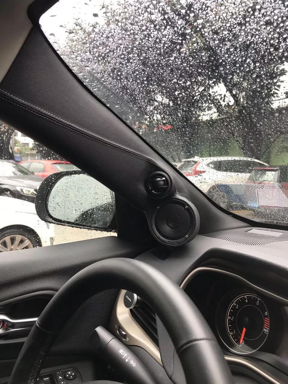 大眾速騰車主享受音樂有妙招 用德國佛倫詩三分頻搭配歌劇世家武裝愛車的音響系統