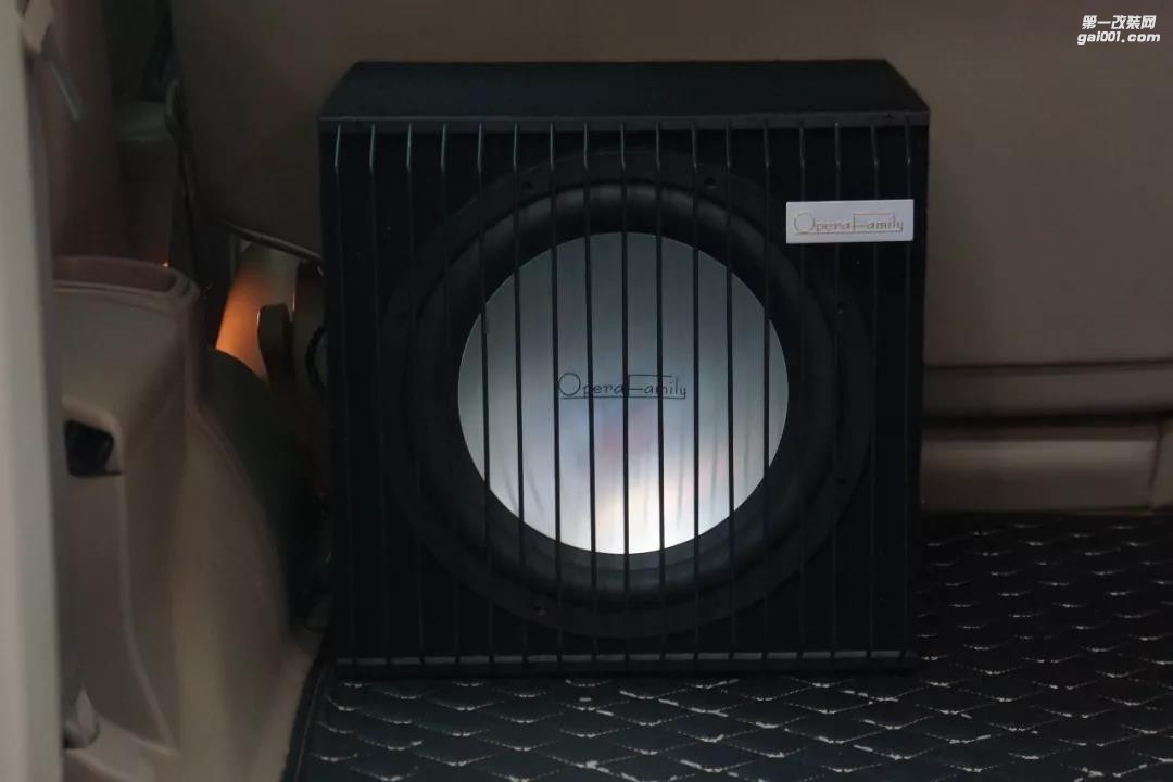 大眾速騰車主享受音樂有妙招 用德國佛倫詩三分頻搭配歌劇世家武裝愛車的音響系統