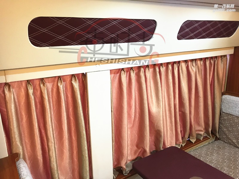房車內(nèi)飾改裝/鄭州車時尚移動內(nèi)飾改裝案例