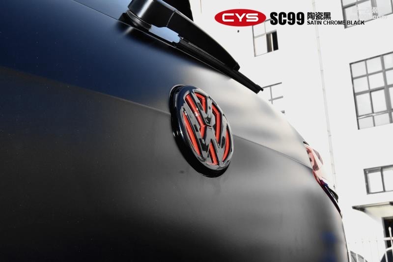 四川成都青羊車衣裳大眾高爾夫R20陶瓷黑汽車改色貼膜