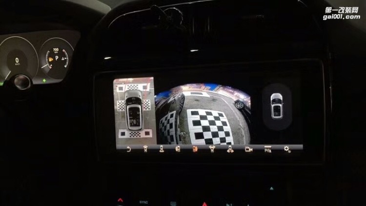 【西安億之星】捷豹F-pace改裝超高清紅外無光夜視360度無縫全景泊車系統(tǒng)記錄儀