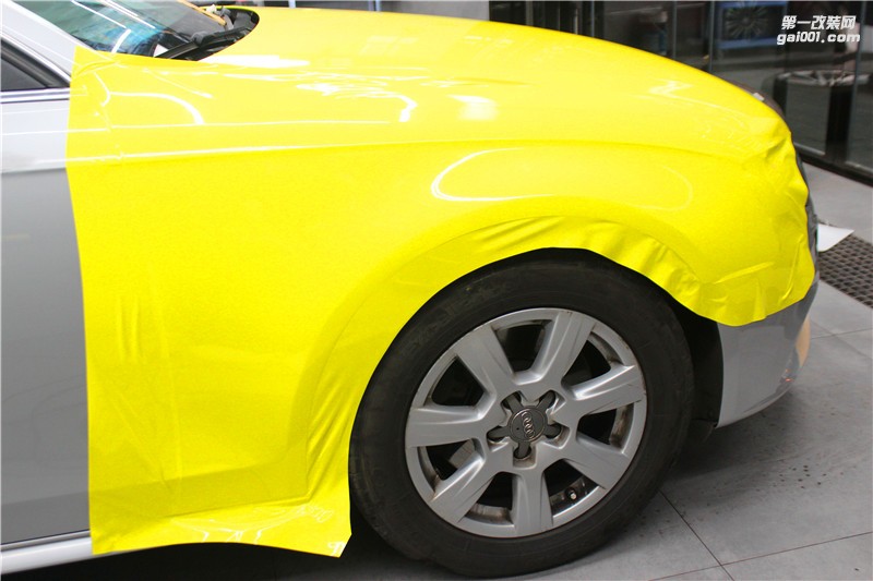 長(zhǎng)沙全車改色貼膜 奧迪A4施工CYS檸檬黃