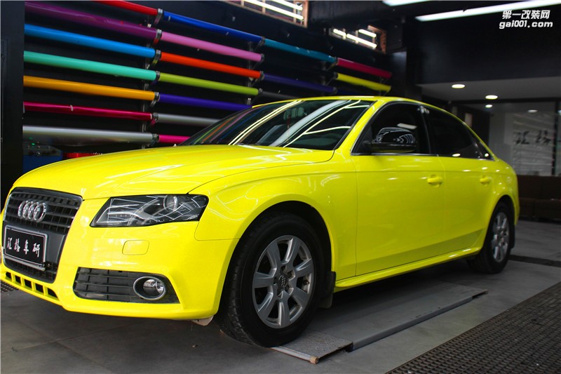 長(zhǎng)沙全車改色貼膜 奧迪A4施工CYS檸檬黃