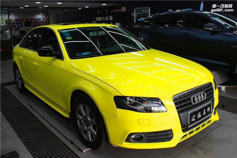 長(zhǎng)沙全車改色貼膜 奧迪A4施工CYS檸檬黃