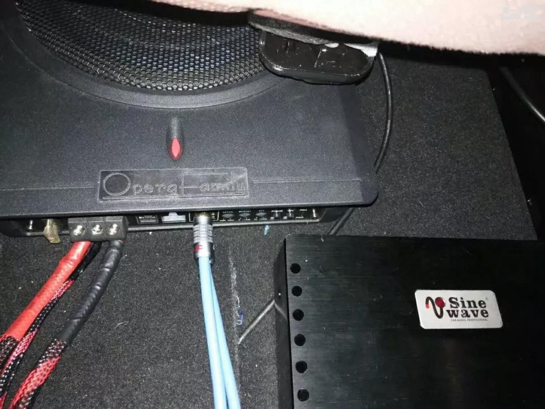 現(xiàn)代途勝音響無(wú)損升級(jí)還不夠，全車美特靜隔音 一路“靜”享美音