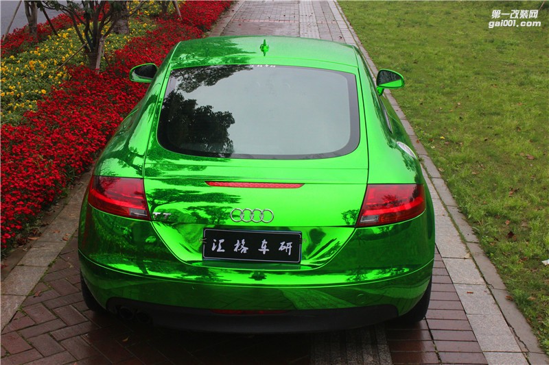 長(zhǎng)沙奧迪TT改色貼膜施工電鍍綠