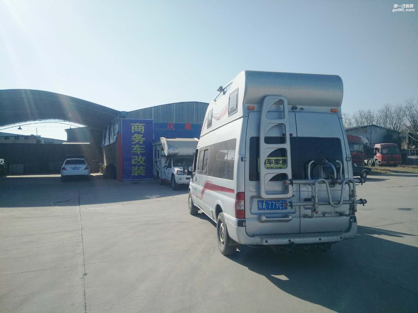 老款福特房車--西安漢楓