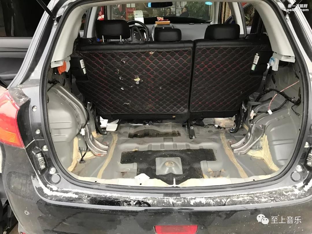 三菱勁炫全車改裝美特靜環(huán)保隔音 舒適度達(dá)到新的“靜”界