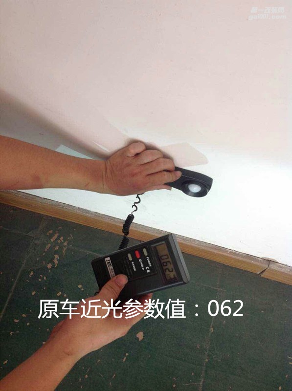 廣州汽車改燈 現(xiàn)代朗動(dòng)大燈改裝海拉5雙光透鏡+天使眼+惡魔眼