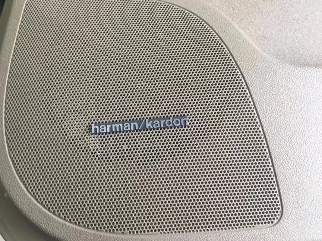 廣西南寧別克君越音響改裝法國(guó)勁浪喇叭+8音度DSP處理器