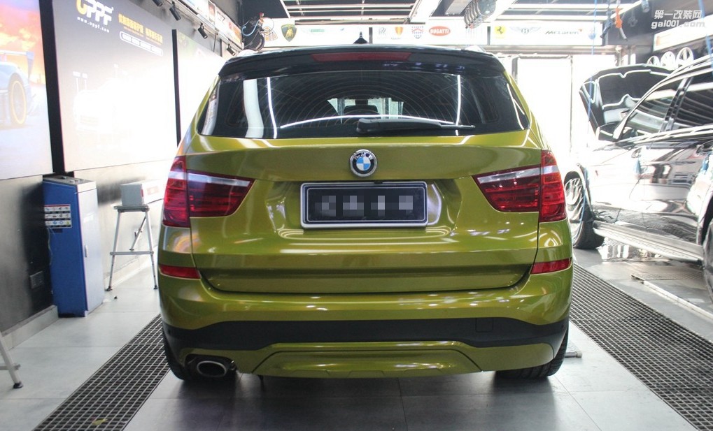 成都靚車(chē)匯青羊店寶馬X3彩虹青檸綠汽車(chē)改色貼膜
