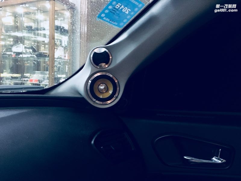汕頭市區(qū)哪里有比較好的汽車音響改裝店傳祺GS5全車升級(jí)史泰格隔音降噪汕頭星悅汽車音響改裝勁浪三分頻