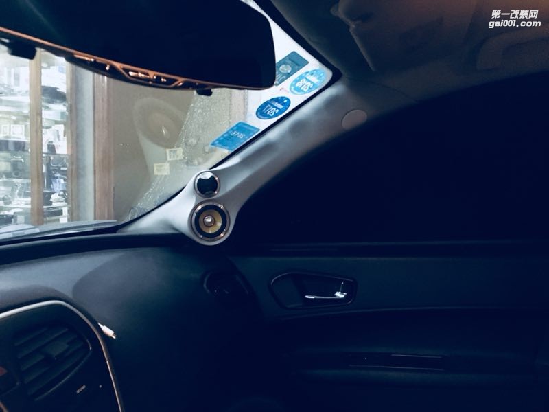 汕頭市區(qū)哪里有比較好的汽車音響改裝店傳祺GS5全車升級(jí)史泰格隔音降噪汕頭星悅汽車音響改裝勁浪三分頻