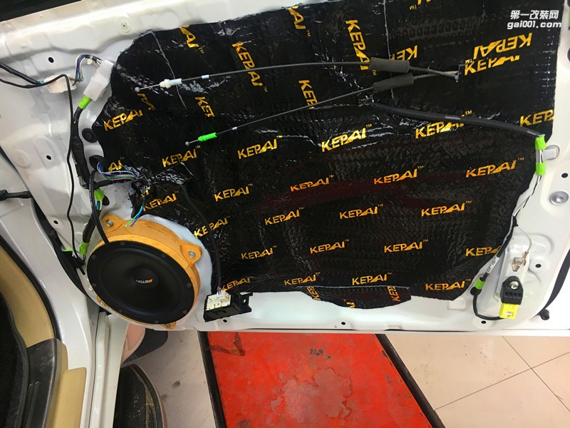 唐山霸道改裝汽車音響，低音足夠才爽