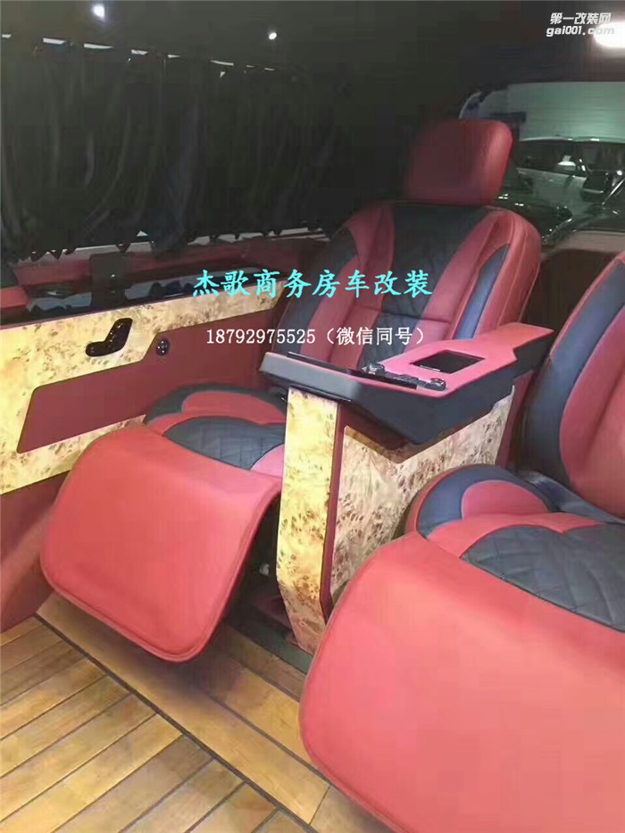 林肯領(lǐng)航員汽車內(nèi)飾改裝，五星級版的娛樂空間！