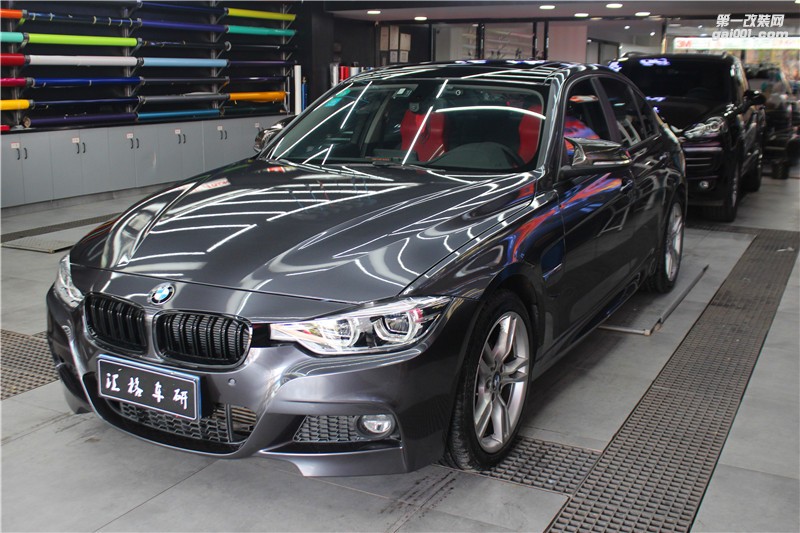長(zhǎng)沙汽車(chē)改色貼膜改裝實(shí)體店 寶馬3系全車(chē)施工水晶鈦灰