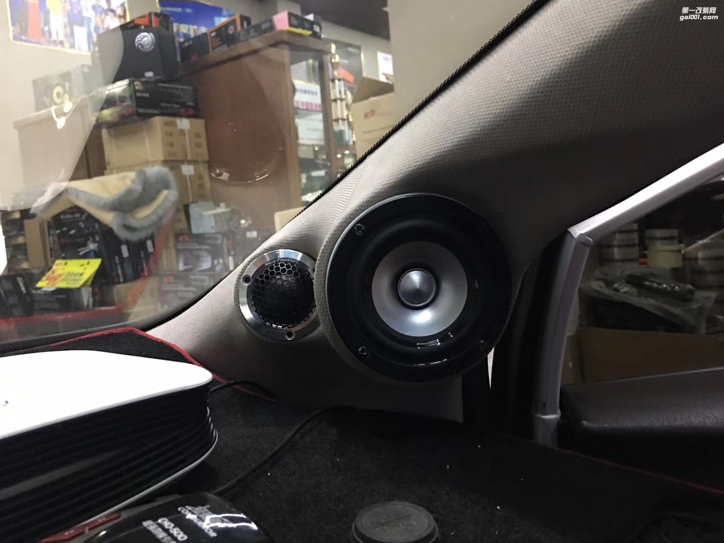 汕頭市星悅汽車音響本田思域汽車音響改裝德國海螺7系三分頻聲色動人德國海螺5系二分頻德國喜力士H400X