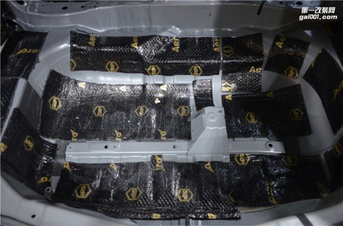 豐田RAV4俄羅斯STP噪音測(cè)試及局部STP隔音施工