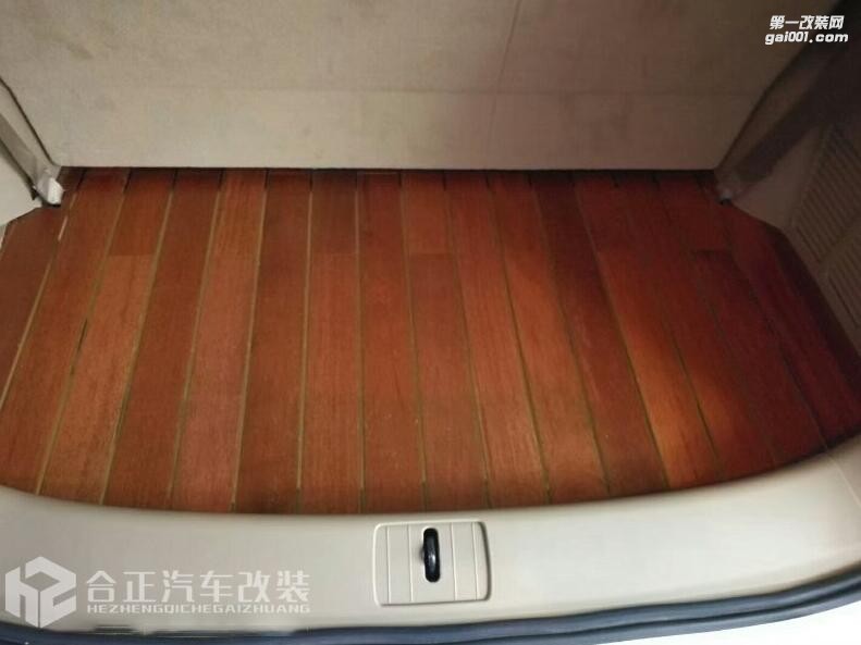 西安合正別克gl8內(nèi)飾改裝木地板