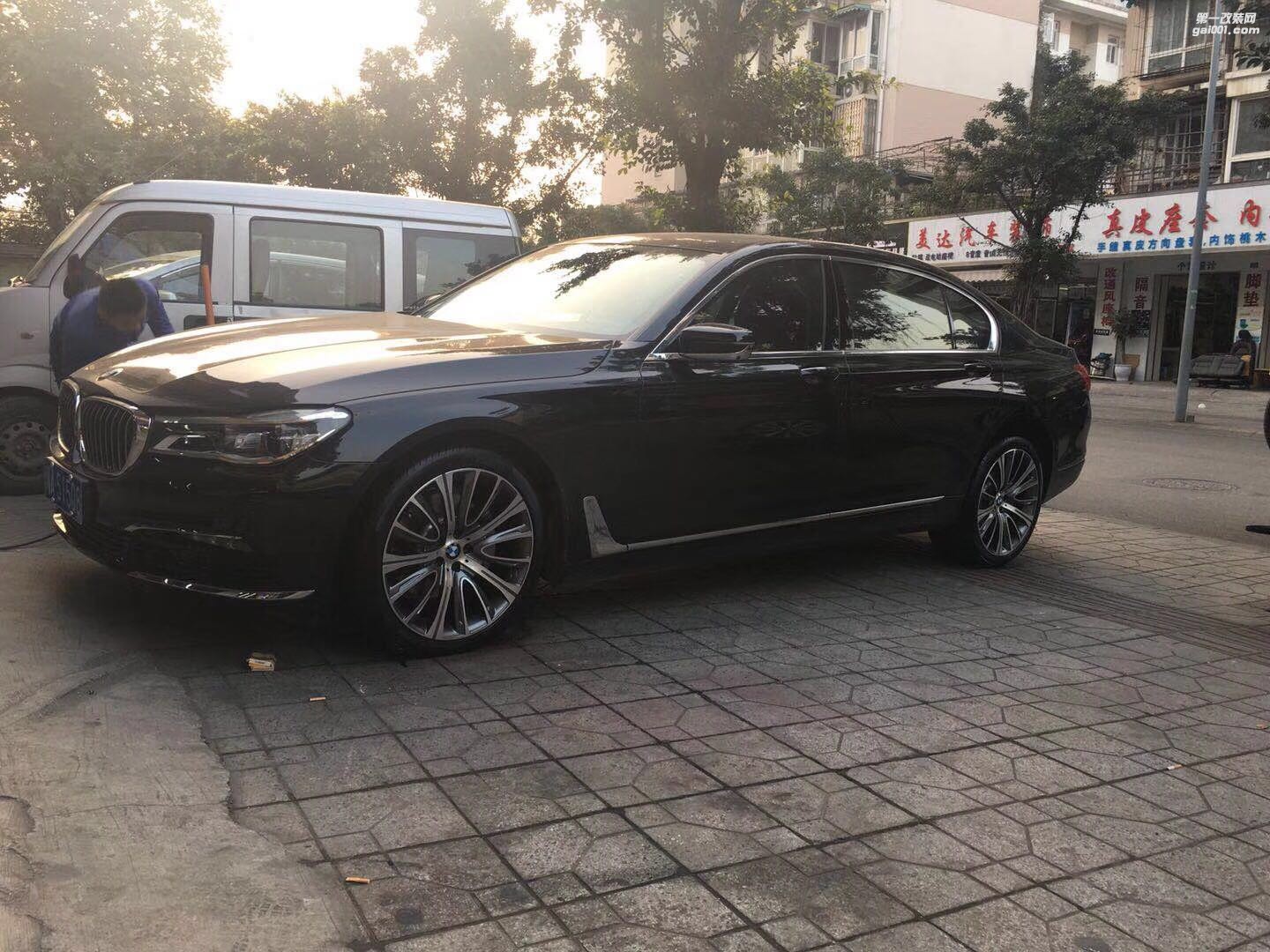 寶馬730M 改裝升級(jí)20寸鍛造輪轂 成都改裝店 輪轂店