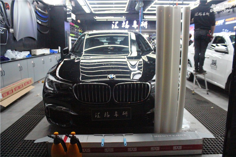 長沙汽車透明膜實(shí)體店 寶馬7系施工透明膜 高亮透明膜