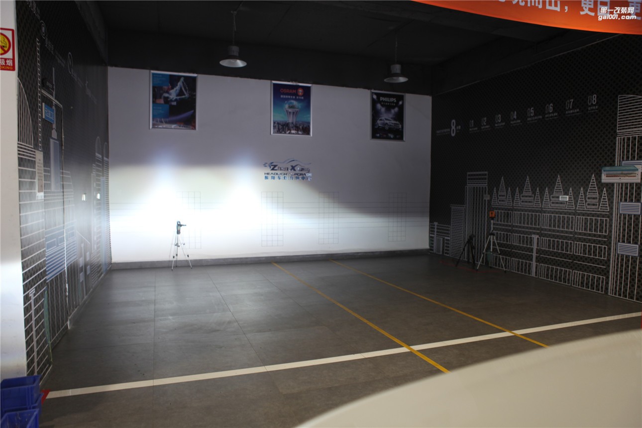 廣西改燈?雙光透鏡氙氣燈?車燈夜間照明效果明顯