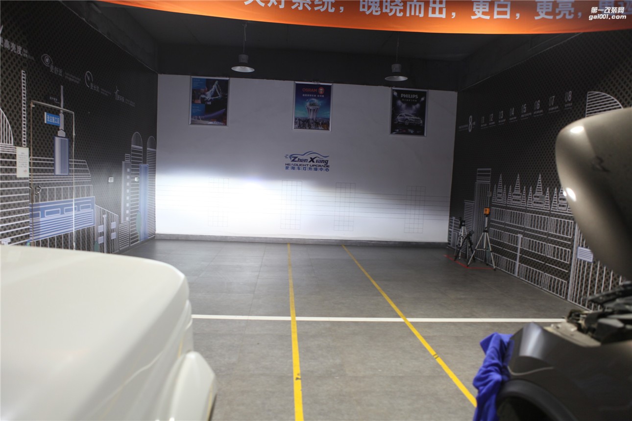 廣西改燈?雙光透鏡氙氣燈?車燈夜間照明效果明顯