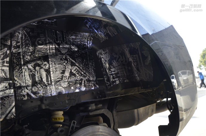 雪鐵龍C6與俄羅斯STP再相會(huì)  武漢車改坊汽車影音連鎖