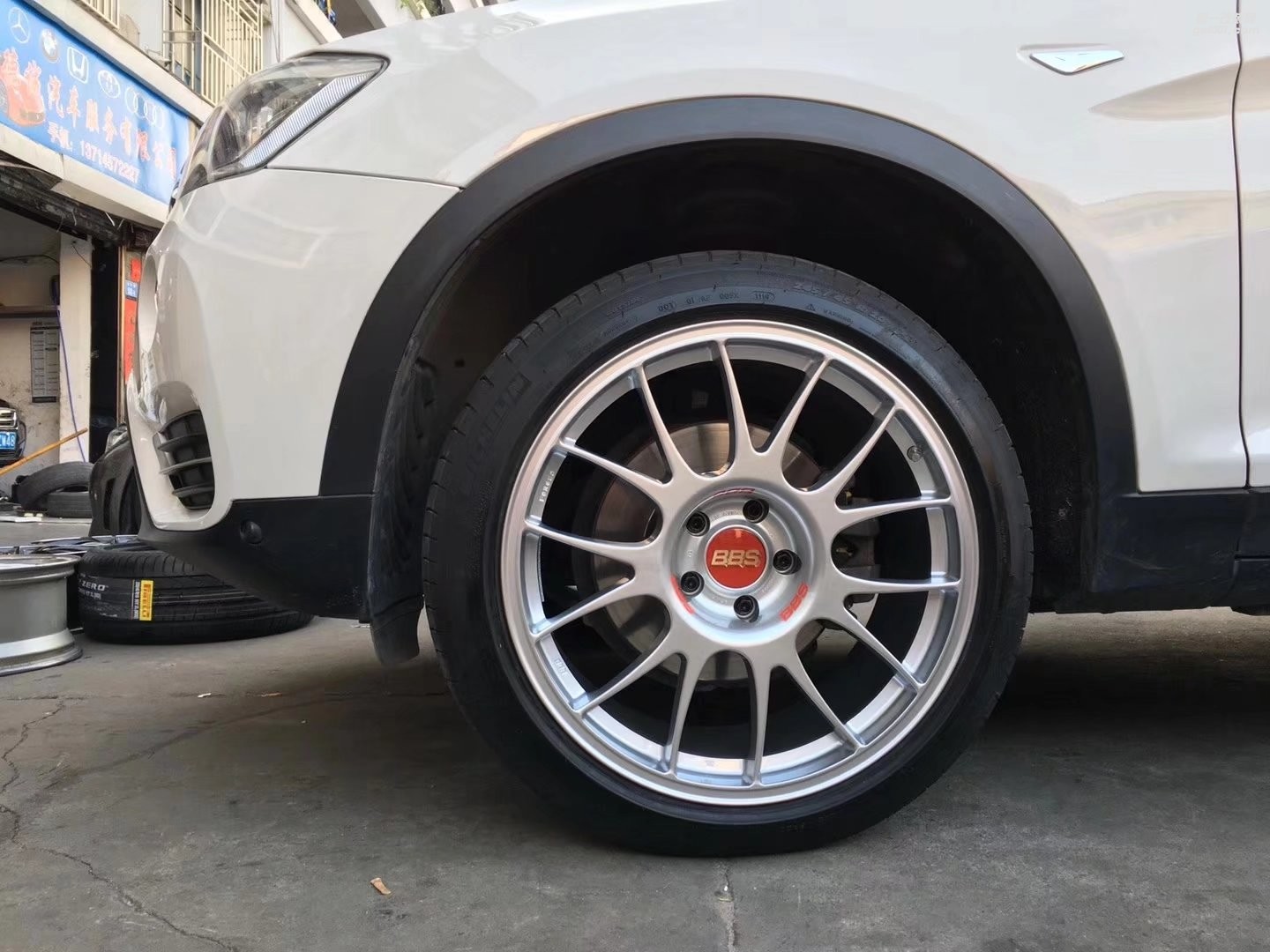 寶馬，換 20寸 BBS RE 完工 ！