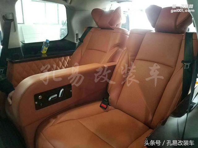 雷克薩斯570顏值有型，內(nèi)飾改裝放大招