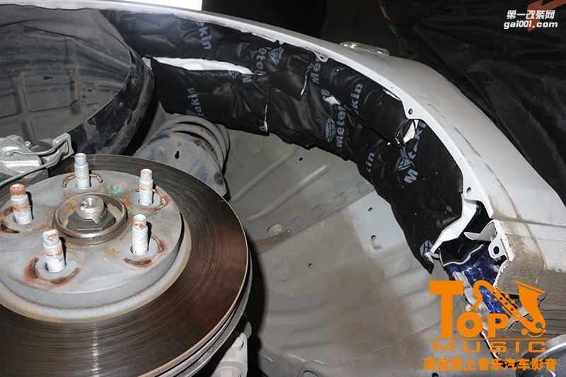 兩大產(chǎn)品相結(jié)合，讓雪佛蘭科沃茲一路“靜”享美音【清遠(yuǎn)至上汽車音響改裝】