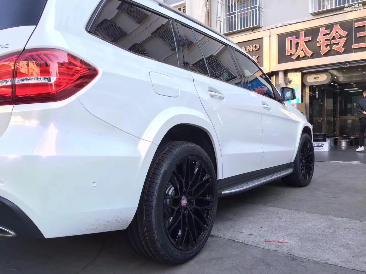 奔馳GLS ，換 定制鍛造 22寸 完工！