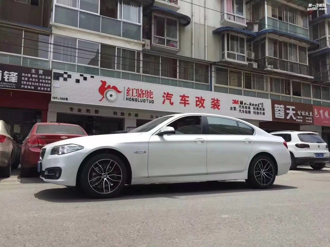 寶馬320 3系4系5系升級(jí)18寸M輪轂 成都輪轂改裝店
