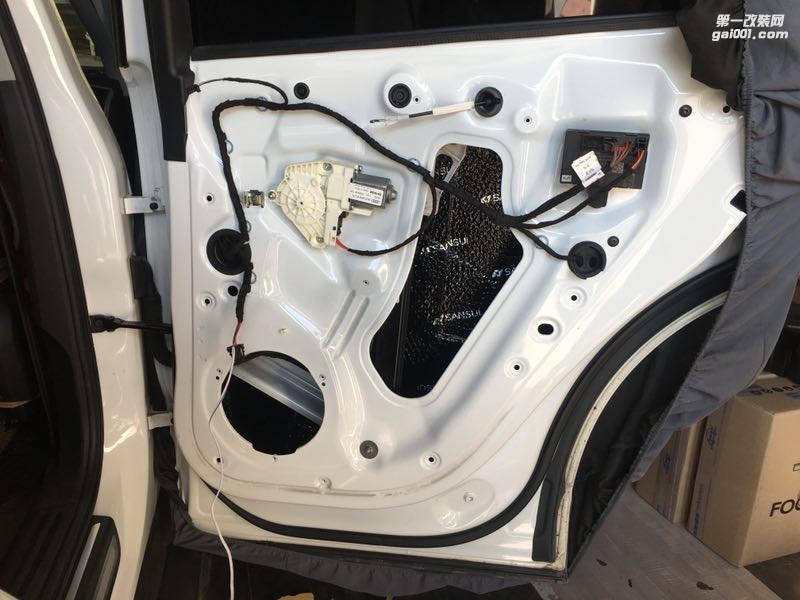 汕頭市星悅汽車音響枯燥的車旅生活增添無窮樂趣無法拒絕的好聲音讓每一天都精彩奧迪Q5改裝意大利赫茲音響