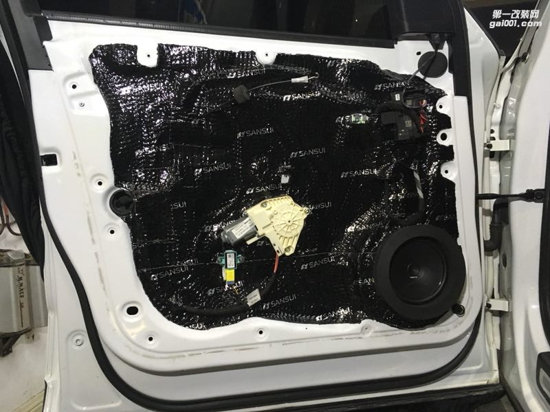 汕頭市星悅汽車音響枯燥的車旅生活增添無窮樂趣無法拒絕的好聲音讓每一天都精彩奧迪Q5改裝意大利赫茲音響