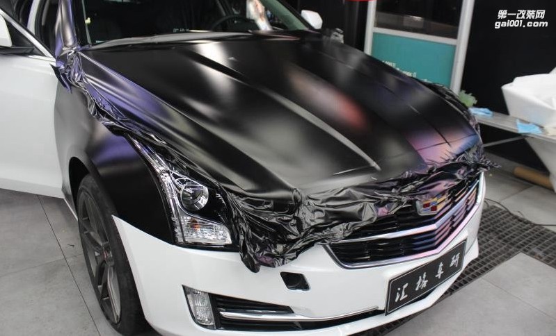 成都靚車(chē)匯青羊店凱迪拉克ATS電光金屬黑汽車(chē)改色貼膜