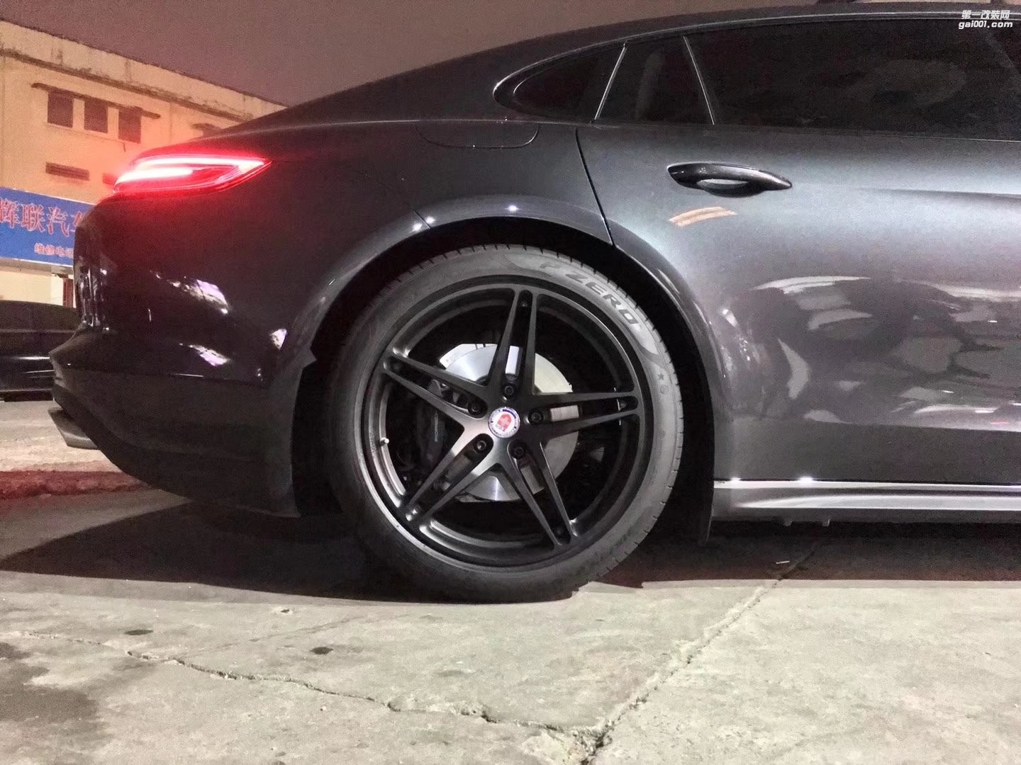 新帕拉米拉  ? 倍耐力PZ4 ?美國 HRE ????
