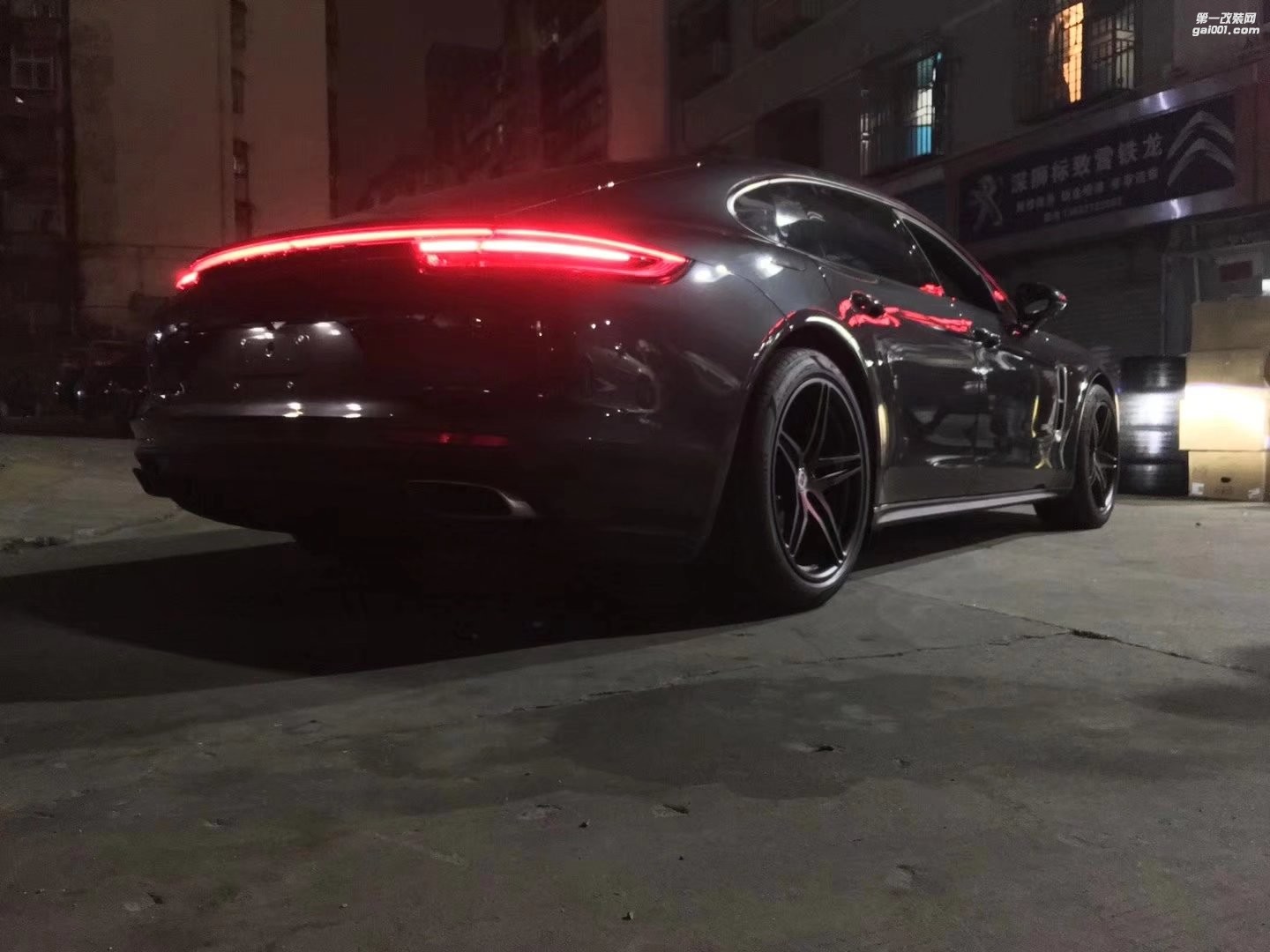 新帕拉米拉  ? 倍耐力PZ4 ?美國 HRE ????
