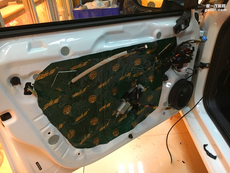 陽光下，與大眾高爾夫一起暢享音樂 唐山樂暢 汽車音響改裝德國(guó)伊頓