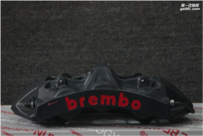 海亚：意大利brembo GTS GT-S M6 M4 竞技套件 宝马M2M3M4 奥迪A4A5S5Q5 奥迪S3 大众7R 等