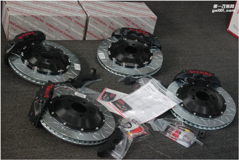 海亚：意大利brembo GTS GT-S M6 M4 竞技套件 宝马M2M3M4 奥迪A4A5S5Q5 奥迪S3 大众7R 等