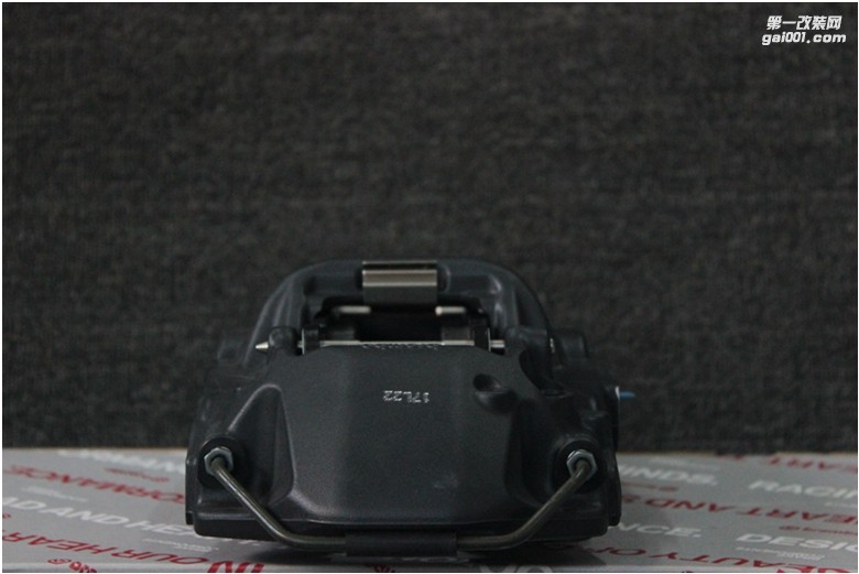 海亞：意大利brembo GTS GT-S M6 M4 競(jìng)技套件 寶馬M2M3M4 奧迪A4A5S5Q5 奧迪S3 大眾7R 等