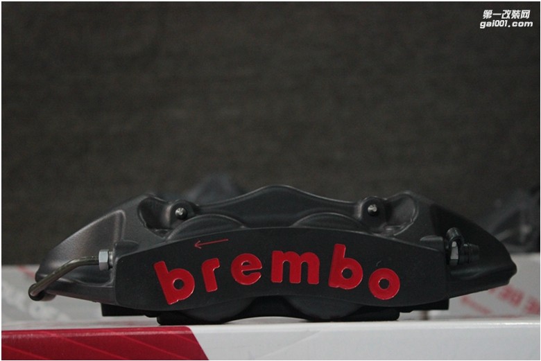 海亚：意大利brembo GTS GT-S M6 M4 竞技套件 宝马M2M3M4 奥迪A4A5S5Q5 奥迪S3 大众7R 等