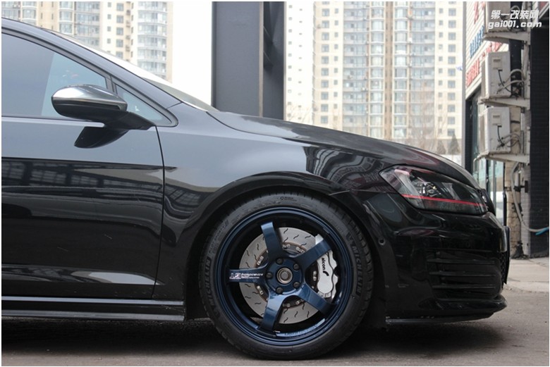 海亞：高爾夫7GTI 升級(jí)ADVAN GT 18寸鍛造輪轂