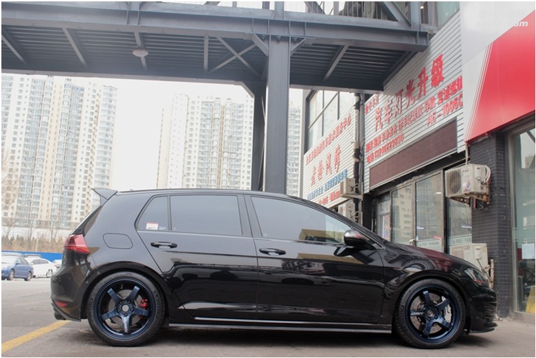 海亞：高爾夫7GTI 升級(jí)ADVAN GT 18寸鍛造輪轂