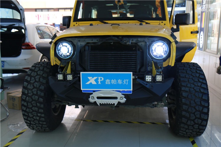jeep吉普牧馬人汽車大燈改裝車燈歐司朗增亮氙氣燈泡進(jìn)口全新拆海拉5雙光透鏡LED日間行車燈