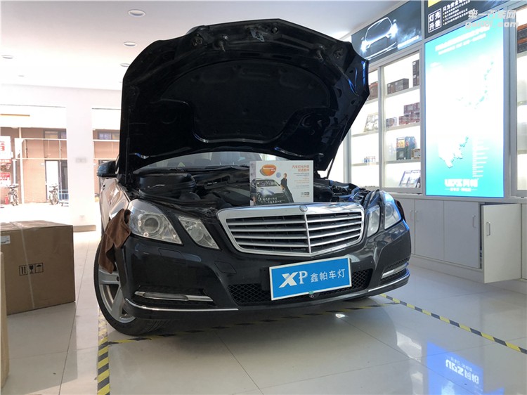 奔馳E260 180 300 320汽車大燈改裝車燈氙氣燈新款高配全LED車燈總成日間行車燈